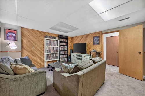 57 Beacham Way Nw, Calgary, AB - Indoor Photo Showing Other Room