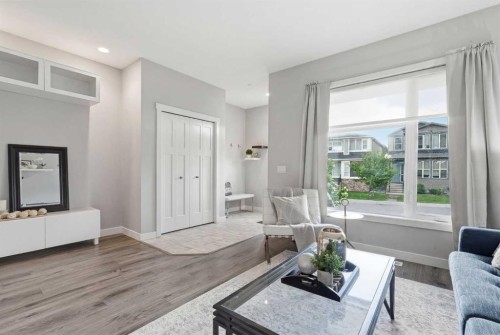 21 Howse Street Ne, Calgary, AB - Indoor Photo Showing Living Room