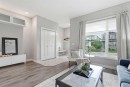 21 Howse Street Ne, Calgary, AB  - Indoor Photo Showing Living Room 
