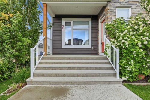 21 Howse Street Ne, Calgary, AB - Outdoor