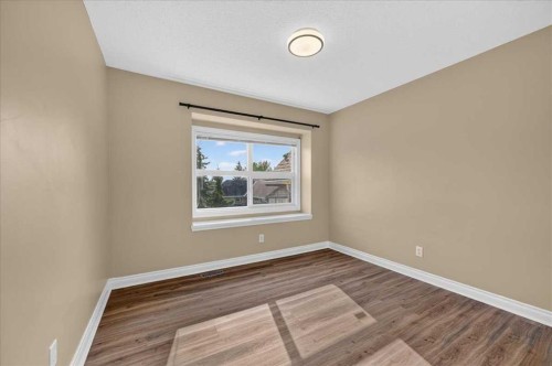 86 Cedarwood Lane Sw, Calgary, AB - Indoor Photo Showing Other Room