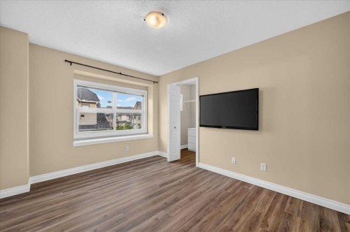 86 Cedarwood Lane Sw, Calgary, AB - Indoor Photo Showing Other Room
