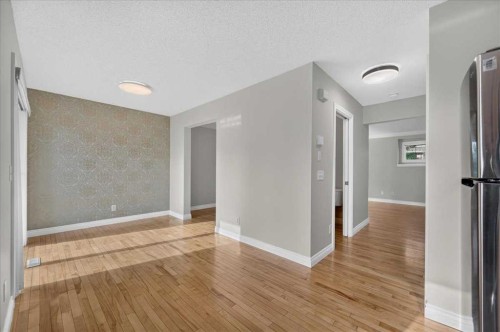 86 Cedarwood Lane Sw, Calgary, AB - Indoor Photo Showing Other Room