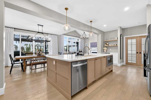 147 Marina Landing Se, Calgary, AB - Indoor Photo Showing Kitchen With Upgraded Kitchen