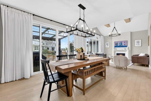 147 Marina Landing Se, Calgary, AB - Indoor Photo Showing Dining Room