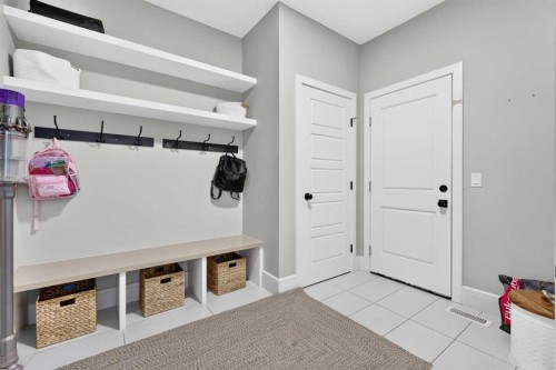 147 Marina Landing Se, Calgary, AB - Indoor Photo Showing Other Room