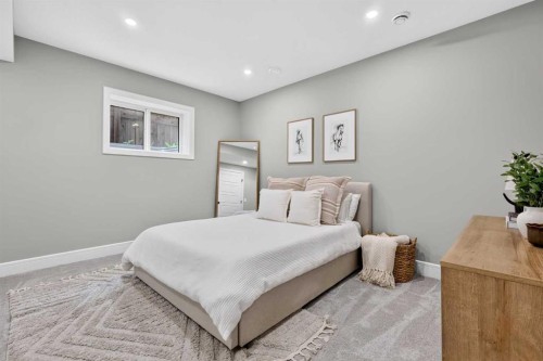 147 Marina Landing Se, Calgary, AB - Indoor Photo Showing Bedroom