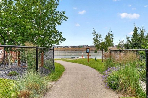 147 Marina Landing Se, Calgary, AB - Outdoor