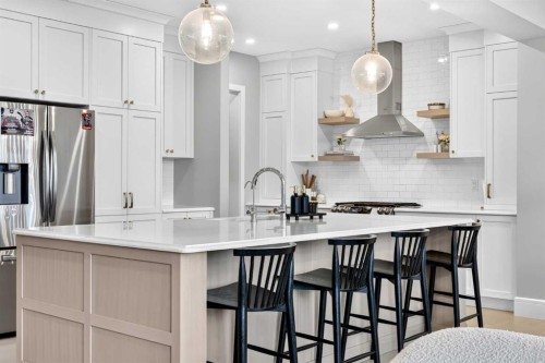147 Marina Landing Se, Calgary, AB - Indoor Photo Showing Kitchen With Upgraded Kitchen