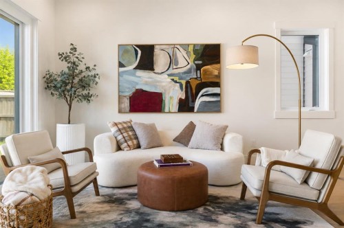 528 52 Avenue Sw, Calgary, AB - Indoor Photo Showing Living Room