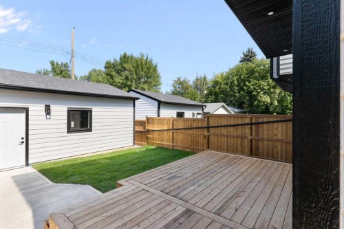 528 52 Avenue Sw, Calgary, AB - Outdoor With Deck Patio Veranda With Exterior