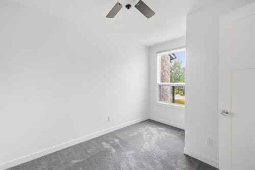 6507 Huntsbay Road Nw, Calgary, AB - Indoor Photo Showing Other Room