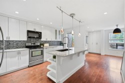 6507 Huntsbay Road NW Calgary, AB T2R 5R3