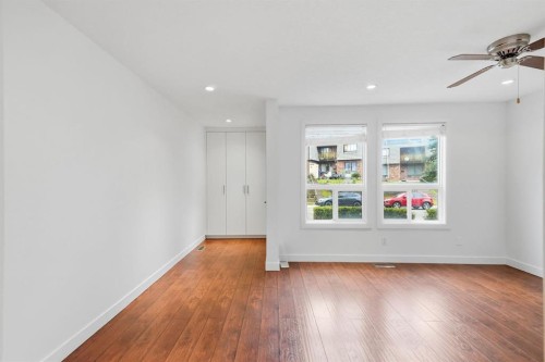 6507 Huntsbay Road Nw, Calgary, AB - Indoor Photo Showing Other Room