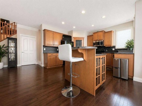 188 Everwillow Park Sw, Calgary, AB - Indoor Photo Showing Kitchen