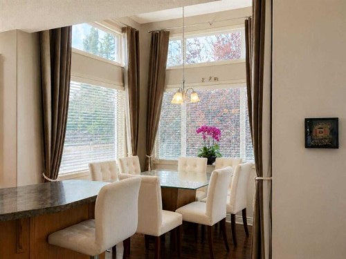 188 Everwillow Park Sw, Calgary, AB - Indoor Photo Showing Dining Room