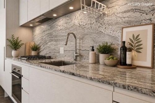 2903-310 12 Avenue Sw, Calgary, AB - Indoor Photo Showing Kitchen With Upgraded Kitchen
