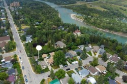 198 Bow Green Crescent NW Calgary, AB T3B 4R8