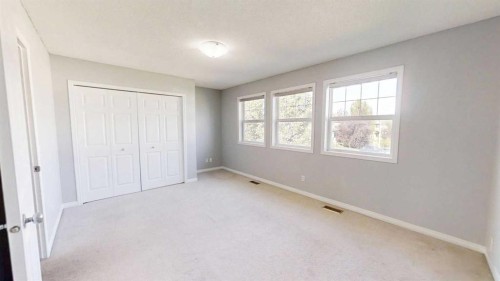 124 Everglen Way Sw, Calgary, AB - Indoor