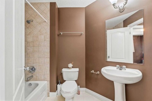 215 Rocky Ridge Drive Nw, Calgary, AB - Indoor Photo Showing Bathroom