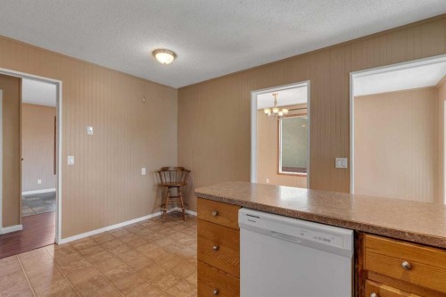335 Queensland Drive Se, Calgary, AB - Indoor