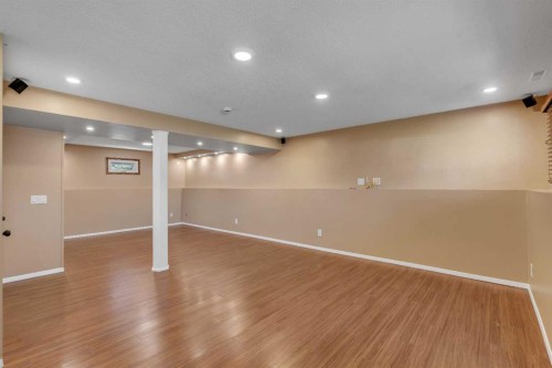 335 Queensland Drive Se, Calgary, AB - Indoor Photo Showing Other Room
