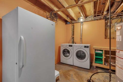 335 Queensland Drive Se, Calgary, AB - Indoor Photo Showing Laundry Room