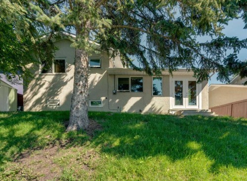 335 Queensland Drive Se, Calgary, AB - Outdoor