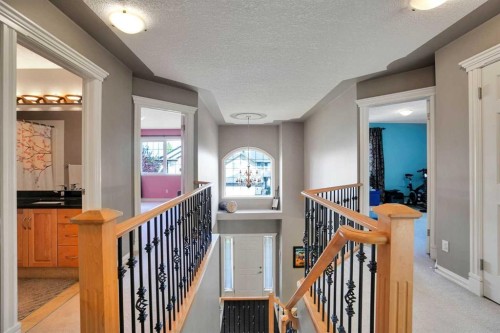 43 Strathlea Place Sw, Calgary, AB 