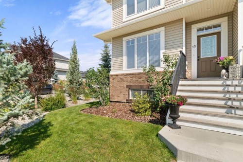 45 Willow Green Way, Cochrane, AB - Outdoor