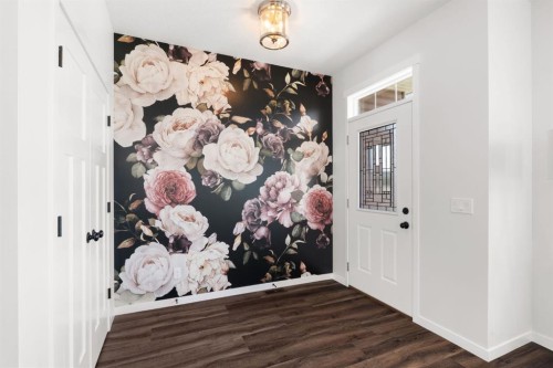 45 Willow Green Way, Cochrane, AB - Indoor Photo Showing Other Room