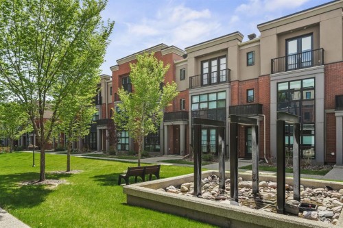 424 Aspen Meadows Hill Sw, Calgary, AB - Outdoor