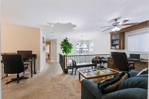 8245 Saddlebrook Drive Ne, Calgary, AB - Indoor Photo Showing Office