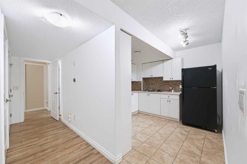 8245 Saddlebrook Drive Ne, Calgary, AB - Indoor