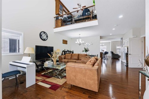 8245 Saddlebrook Drive Ne, Calgary, AB - Indoor Photo Showing Living Room