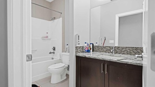 149 Saddlestone Drive Ne, Calgary, AB - Indoor Photo Showing Bathroom