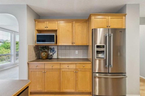 258 West Ranch Place Sw, Calgary, AB - Indoor Photo Showing Kitchen