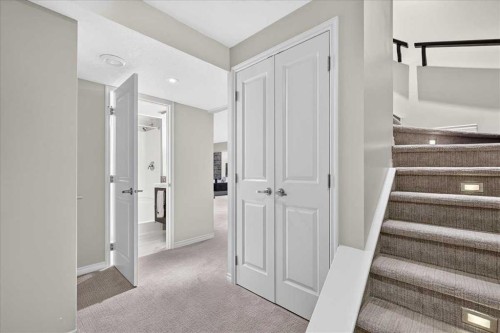 122 Royal Birkdale Crescent Nw, Calgary, AB - Indoor Photo Showing Other Room