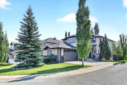 122 Royal Birkdale Crescent Nw, Calgary, AB - Outdoor With Facade