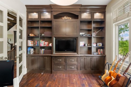 136 Posthill Drive Sw, Calgary, AB - Indoor