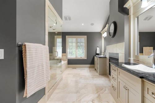 136 Posthill Drive Sw, Calgary, AB - Indoor