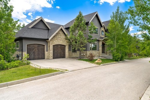 136 Posthill Drive Sw, Calgary, AB - Outdoor