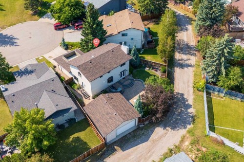 8 Millside Court Sw, Calgary, AB - Outdoor With View