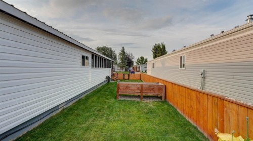 25 Westover Crescent West, Claresholm, AB - Outdoor With Exterior