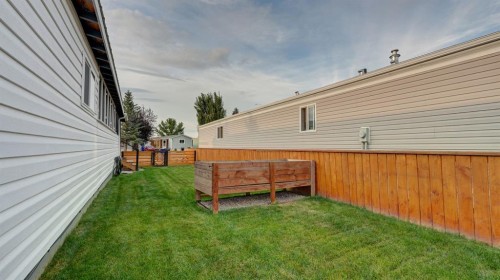 25 Westover Crescent West, Claresholm, AB - Outdoor With Exterior