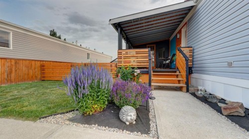 25 Westover Crescent West, Claresholm, AB - Outdoor With Exterior
