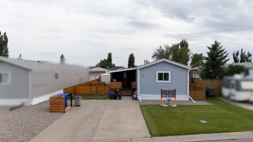 25 Westover Crescent West, Claresholm, AB - Outdoor