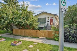 205 15 Avenue NE Calgary, AB T2E 1H1