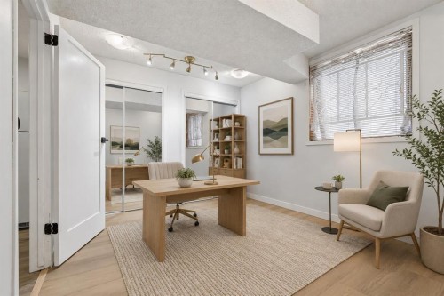 205 15 Avenue Ne, Calgary, AB - Indoor Photo Showing Office