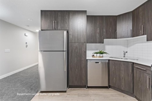 943 Legacy Circle Se, Calgary, AB - Indoor Photo Showing Kitchen